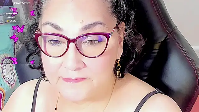 Snapshot of cataleya_mom chatting on October 2025 03:27:02 AM cataleya mom online show from October 2025 03:27:02 AM