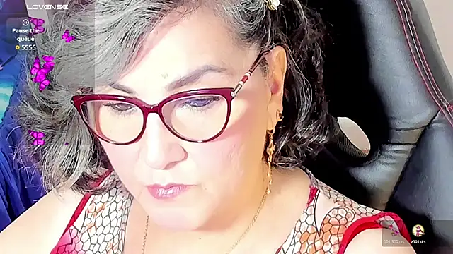 Snapshot of cataleya_mom chatting on October 2025 02:02:05 AM cataleya mom online show from October 2025 02:02:05 AM