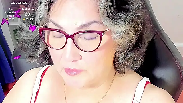 Snapshot of cataleya_mom chatting on November 2025 02:43:02 AM cataleya mom online show from November 2025 02:43:02 AM