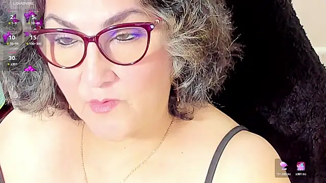 Snapshot of cataleya_mom chatting on December 2025 11:10:01 PM cataleya mom online show from December 2025 11:10:01 PM