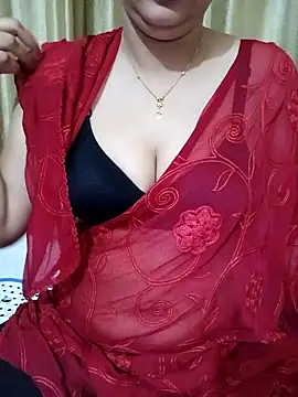 Snapshot of Priya_Boudi chatting on December 2024 07:15:02 PM Priya Boudi online show from December 2024 07:15:02 PM