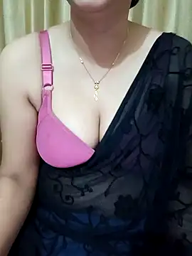 Snapshot of Priya_Boudi chatting on December 2024 04:25:02 PM Priya Boudi online show from December 2024 04:25:02 PM