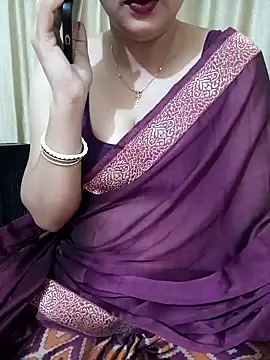 Snapshot of Priya_Boudi chatting on January 2025 04:50:01 PM Priya Boudi online show from January 2025 04:50:01 PM