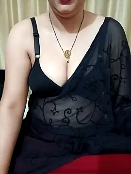 Snapshot of Priya_Boudi chatting on January 2025 07:52:01 PM Priya Boudi online show from January 2025 07:52:01 PM