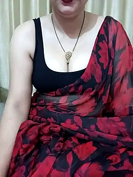 Snapshot of Priya_Boudi chatting on January 2025 05:27:01 PM Priya Boudi online show from January 2025 05:27:01 PM