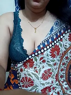 Snapshot of Priya_Boudi chatting on October 2025 06:27:02 PM Priya Boudi online show from October 2025 06:27:02 PM