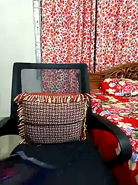 Snapshot of Priya_Boudi chatting on October 2025 06:31:02 PM Priya Boudi online show from October 2025 06:31:02 PM