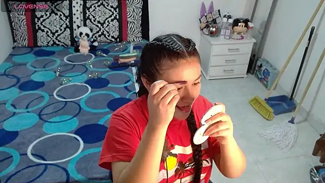 Snapshot of soniafuckboobs chatting on March 2026 12:33:01 PM soniafuckboobs online show from March 2026 12:33:01 PM