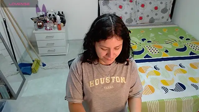 Snapshot of soniafuckboobs chatting on April 2026 12:27:02 PM soniafuckboobs online show from April 2026 12:27:02 PM