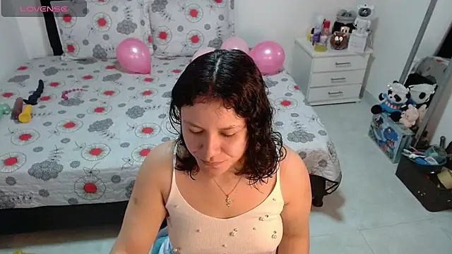 Snapshot of soniafuckboobs chatting on April 2026 08:09:02 PM soniafuckboobs online show from April 2026 08:09:02 PM