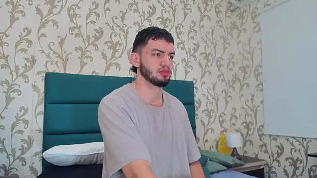 Michael magno online show from December 2024 12:30:02 PM