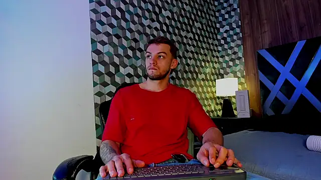 Michael magno online show from February 2025 01:11:02 PM