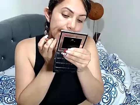 Chantal hott online show from December 2024 08:58:02 PM