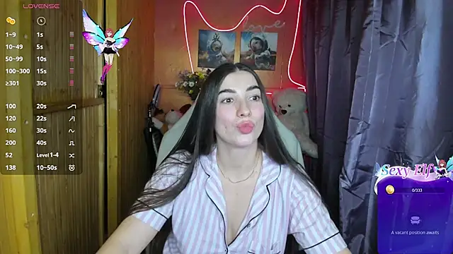 Snapshot of Fiery_Brunette_ chatting on January 2025 06:27:02 PM Fiery Brunette  online show from January 2025 06:27:02 PM