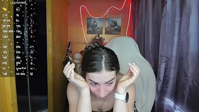 Snapshot of Fiery_Brunette_ chatting on March 2025 08:37:01 AM Fiery Brunette  online show from March 2025 08:37:01 AM