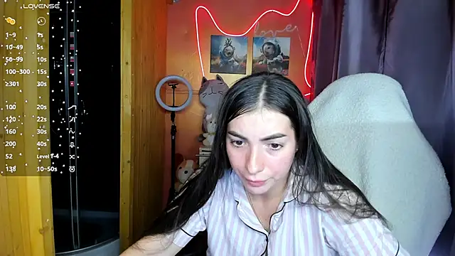 Snapshot of Fiery_Brunette_ chatting on September 2025 08:04:01 AM Fiery Brunette  online show from September 2025 08:04:01 AM