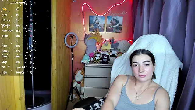 Fiery Brunette  online show from March 2026 03:09:02 PM