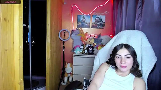 Snapshot of Fiery_Brunette_ chatting on May 2026 04:44:02 PM Fiery Brunette online show from May 2026 04:44:02 PM