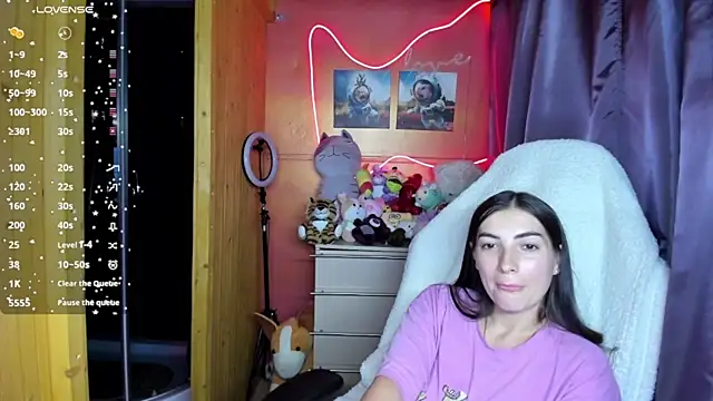 Snapshot of Fiery_Brunette_ chatting on July 2026 05:14:02 AM Fiery Brunette online show from July 2026 05:14:02 AM
