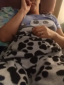 BitterMomXxx online show from July 2026 02:43:01 AM