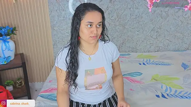 sabrina shark  online show from December 2025 01:34:01 AM