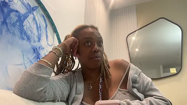 ChocolateCakeQueen online show from February 2025 04:31:02 AM