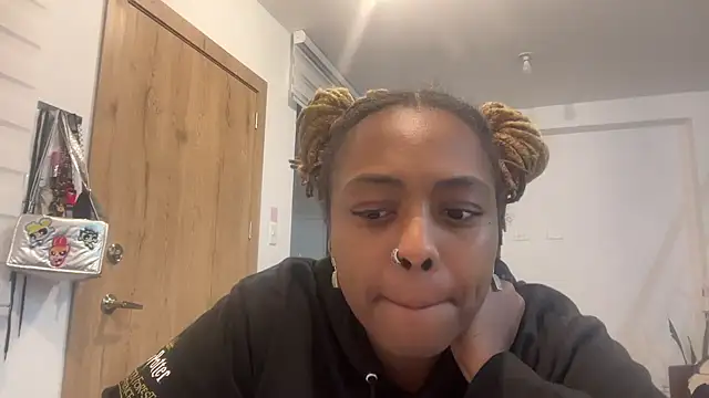 ChocolateCakeQueen online show from October 2025 12:12:02 AM