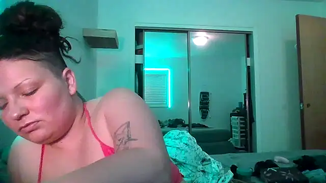 katsmeow710 online show from June 2026 12:11:02 PM