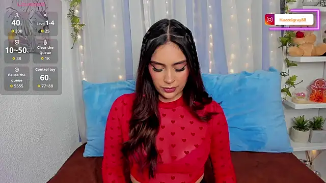 HazzelGray online show from October 2025 04:19:01 PM