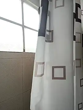 Snapshot of hannahb-e chatting on January 2026 04:31:02 PM hannahb-e online show from January 2026 04:31:02 PM