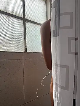 Snapshot of hannahb-e chatting on January 2026 05:50:01 PM hannahb-e online show from January 2026 05:50:01 PM