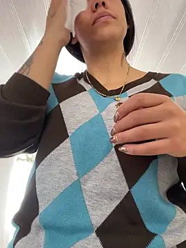 Snapshot of hannahb-e chatting on February 2026 04:38:02 PM hannahb-e online show from February 2026 04:38:02 PM