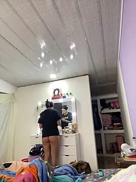 Snapshot of hannahb-e chatting on March 2026 12:01:02 PM hannahb-e online show from March 2026 12:01:02 PM