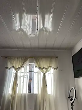 hannahb-e online show from March 2026 01:06:01 PM