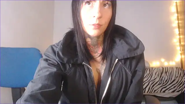 Tristan fantasycam online show from January 2025 10:40:01 PM