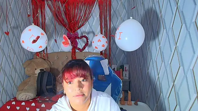 NicolleTaylor online show from February 2026 04:07:01 AM