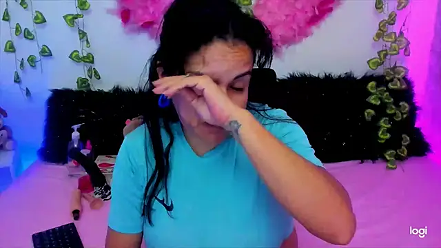 MegamKim online show from October 2025 10:23:02 PM