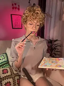 lyamthommpson online show from April 2026 02:28:01 AM