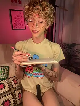 lyamthommpson online show from April 2026 01:01:02 AM