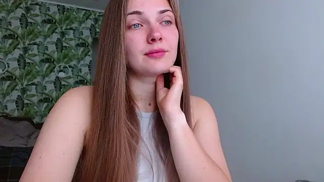 Olivia shine online show from September 2025 04:25:02 AM