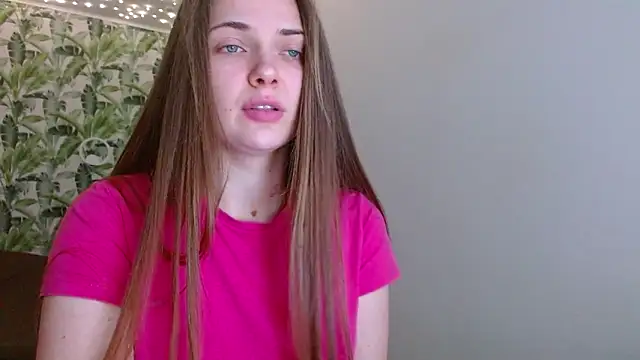 Olivia shine online show from December 2025 05:47:01 AM