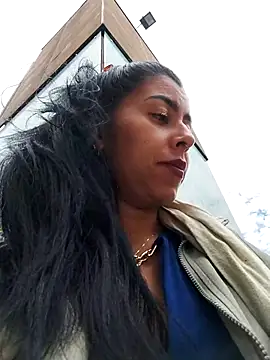 Emily Wane online show from October 2025 05:04:01 PM