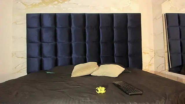 EVELIN MASON online show from September 2025 07:36:01 PM