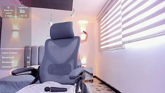 AnaRuiz online show from March 2025 03:38:02 PM