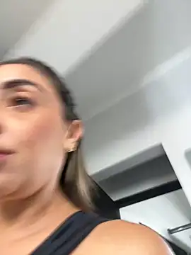 AnaRuiz online show from November 2025 03:22:01 PM