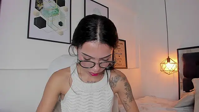 amysc online show from October 2025 01:37:01 PM