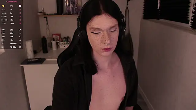 carthylovvve online show from December 2024 10:21:01 PM