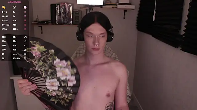 carthylovvve online show from January 2025 07:24:01 PM