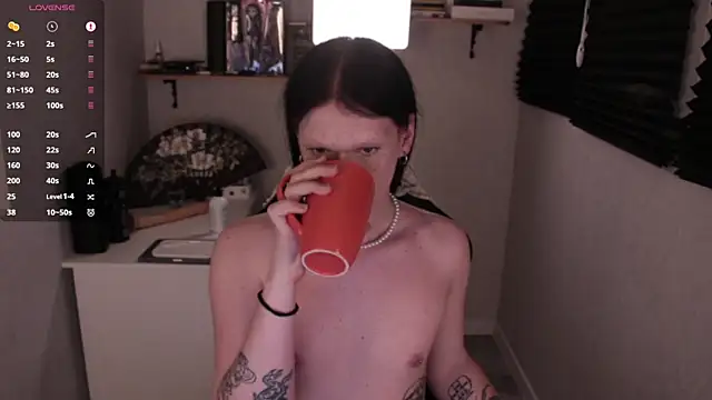 carthylovvve online show from January 2025 06:37:02 PM