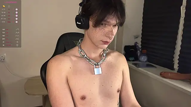 carthylovvve online show from October 2025 04:28:01 PM